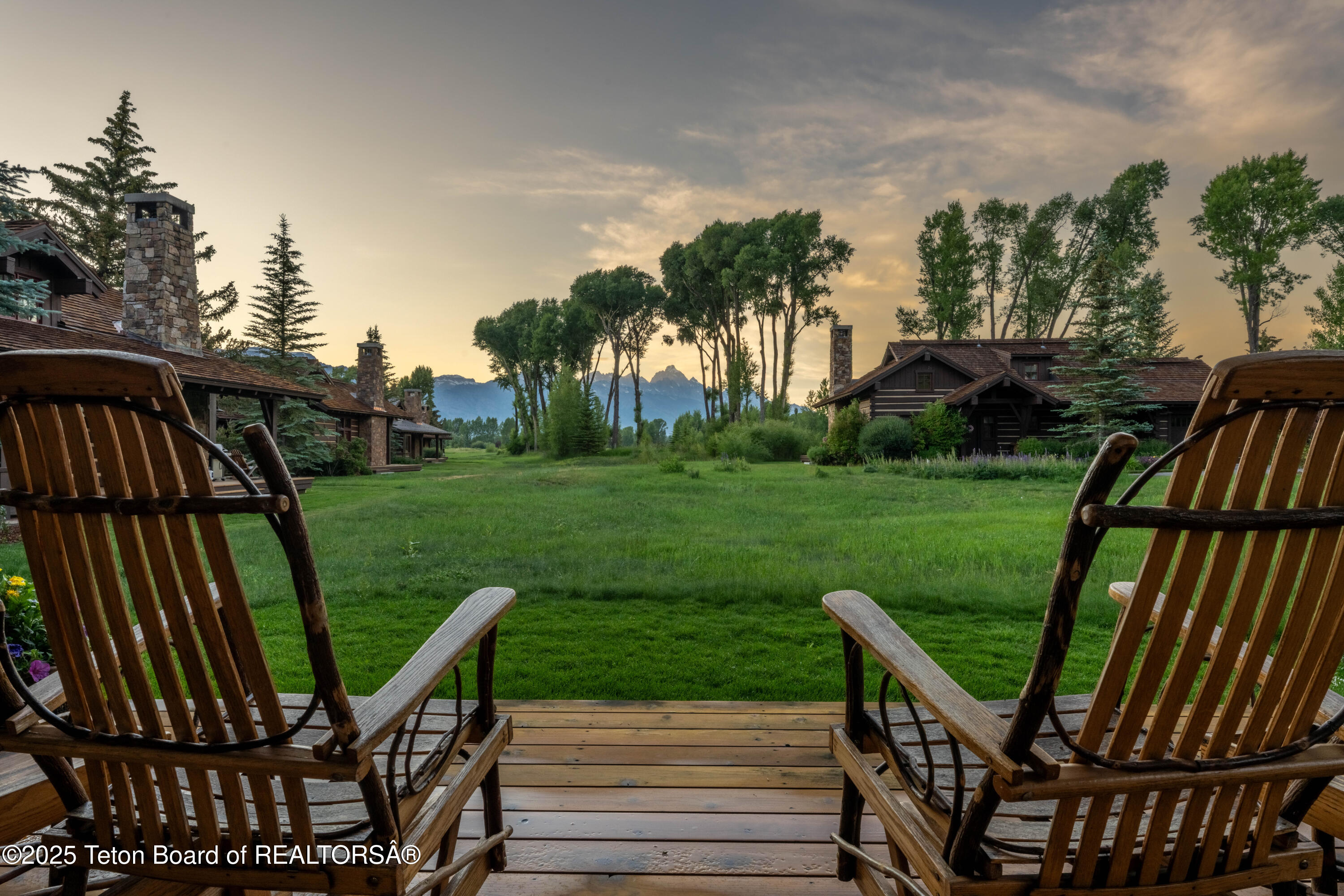 5862 N CONEFLOWER Drive, 17