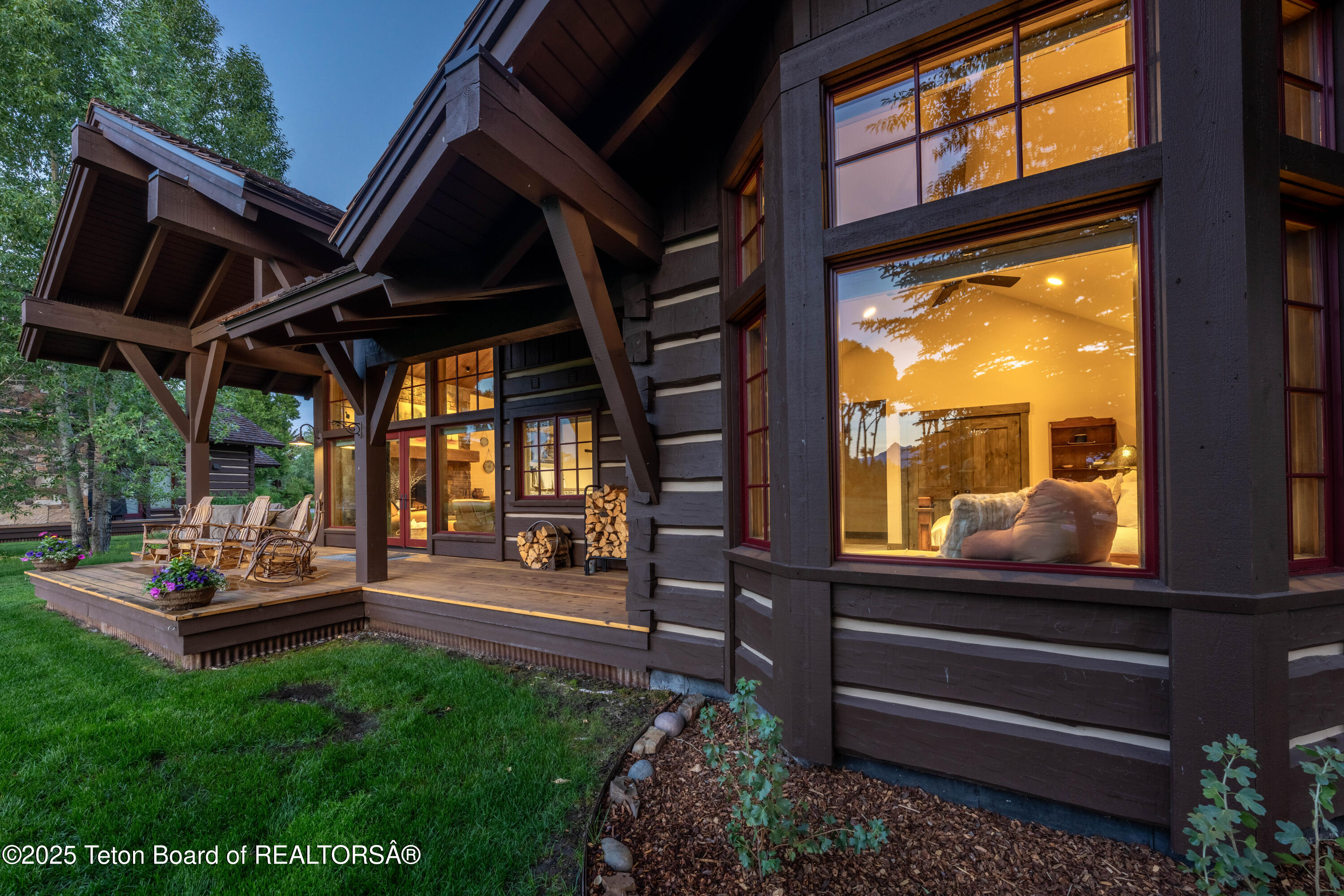 5862 N CONEFLOWER Drive, 17