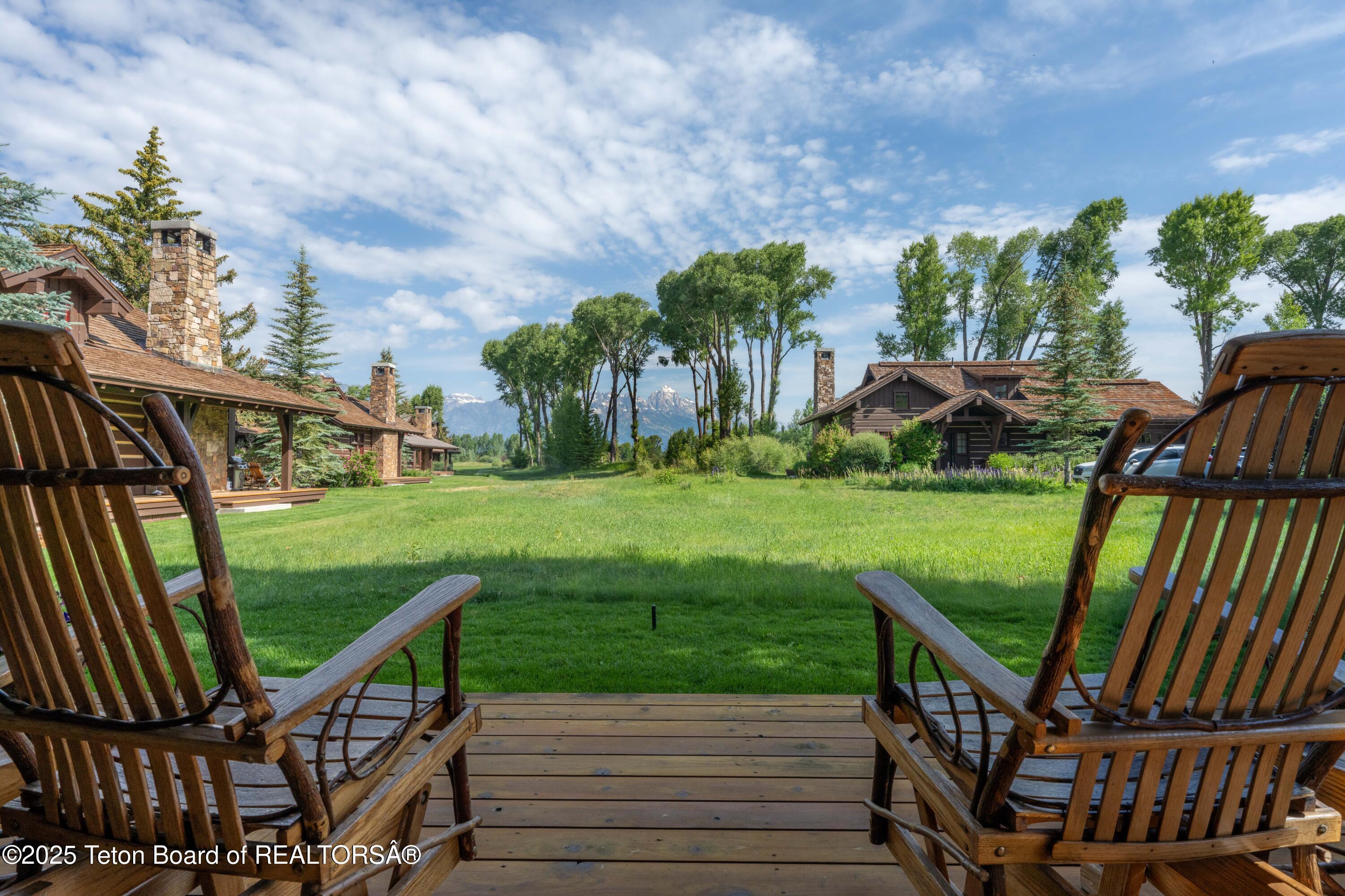 5862 N CONEFLOWER Drive, 17