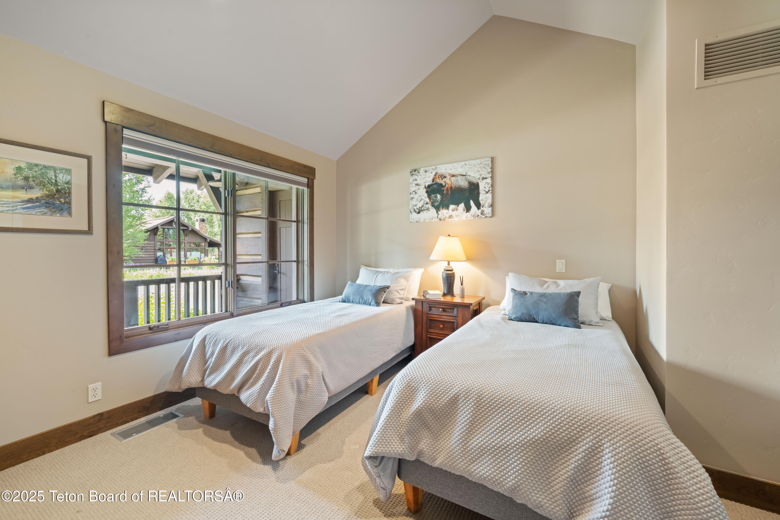 5862 N CONEFLOWER Drive, 17