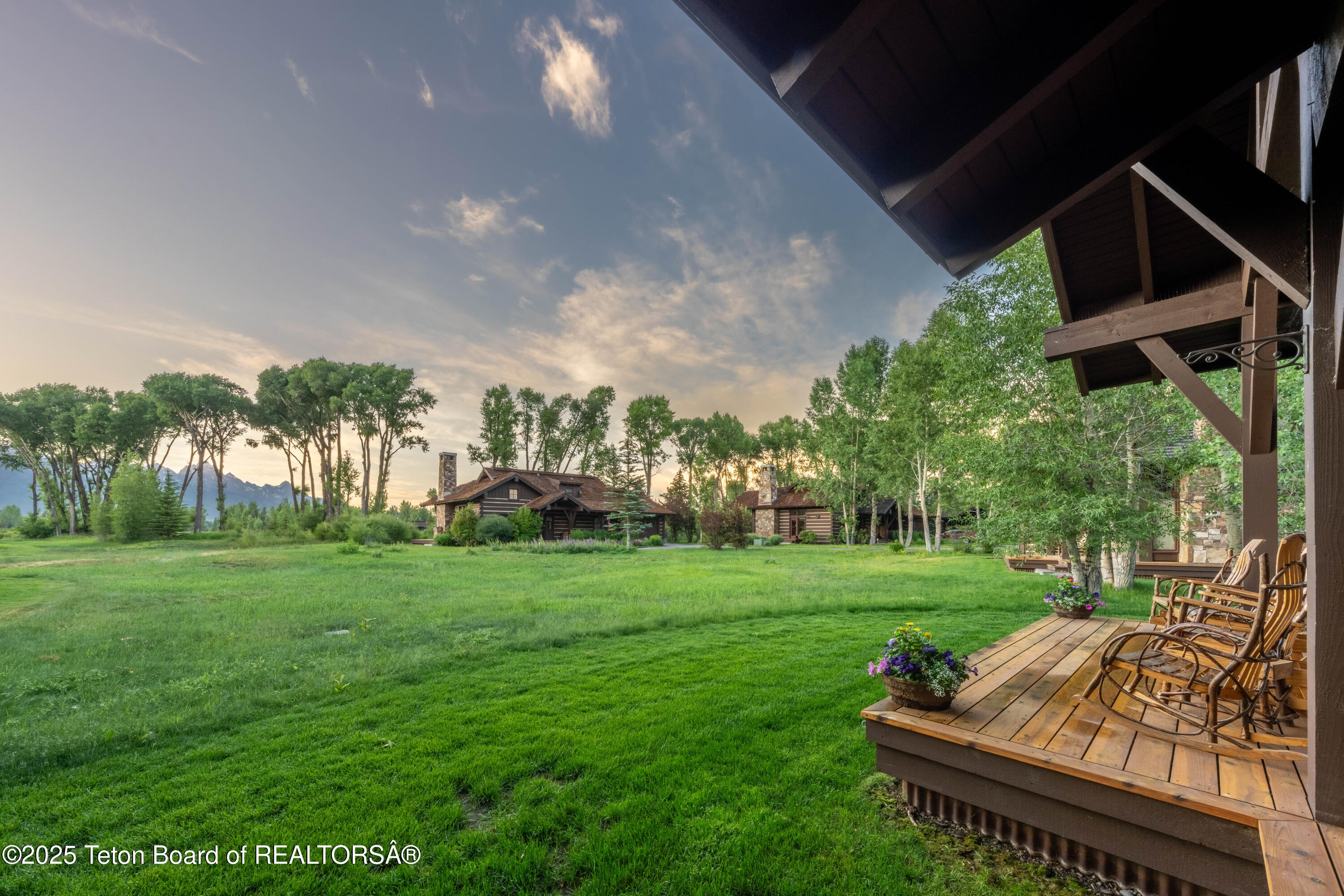 5862 N CONEFLOWER Drive, 17