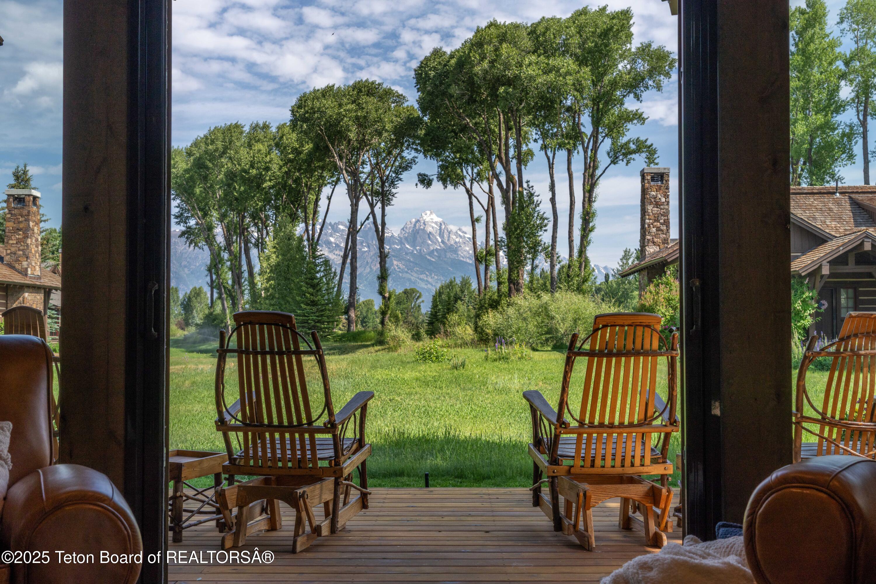 5862 N CONEFLOWER Drive, 17