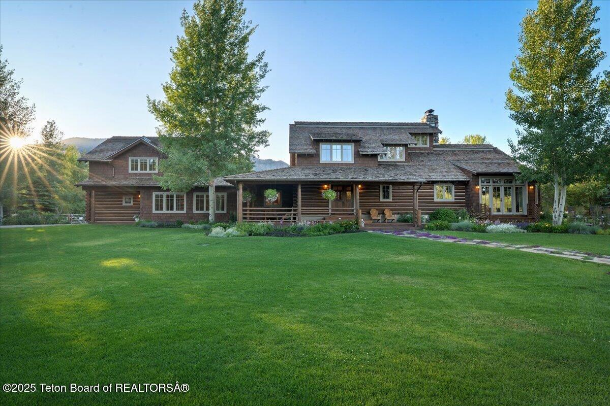 3300 N TRAPPER Lane