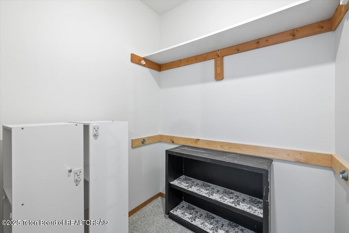 816 POWDERHORN Lane, 816D