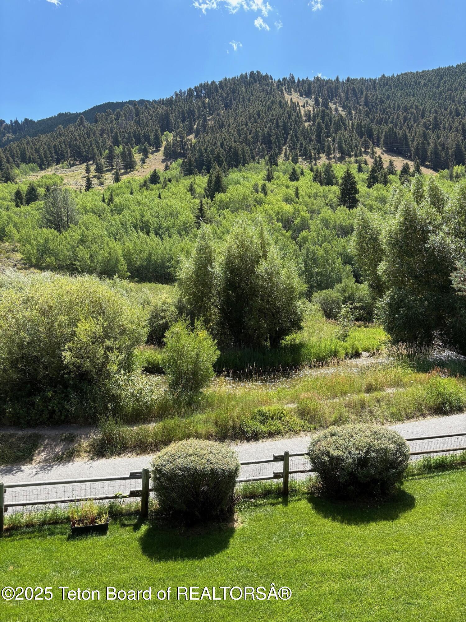 816 POWDERHORN Lane, 816D