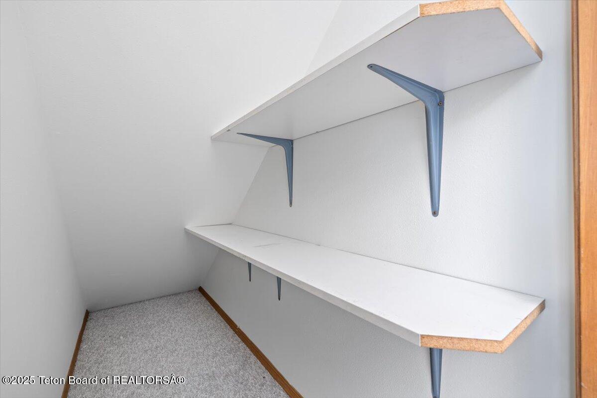 816 POWDERHORN Lane, 816D