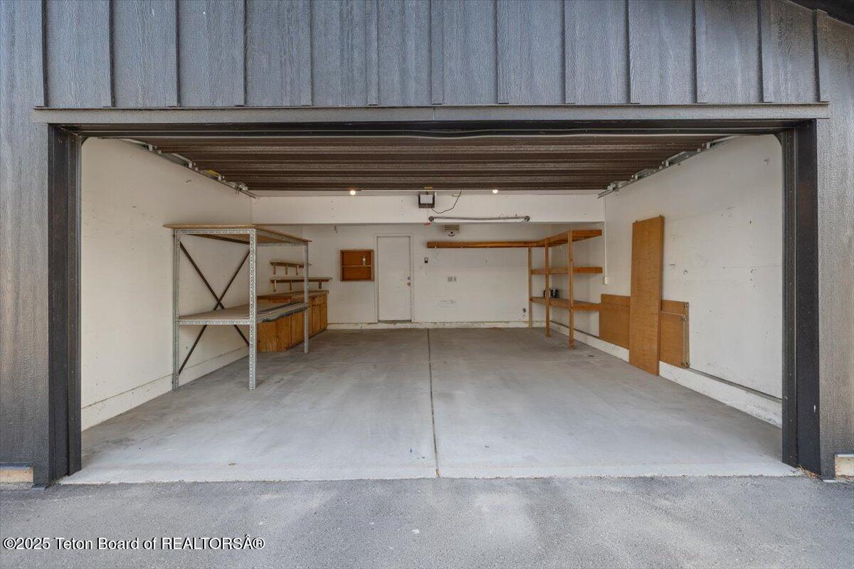 816 POWDERHORN Lane, 816D