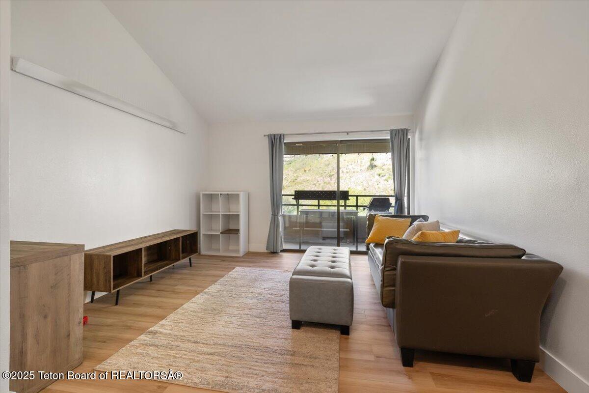 355 W DELONEY, A-10