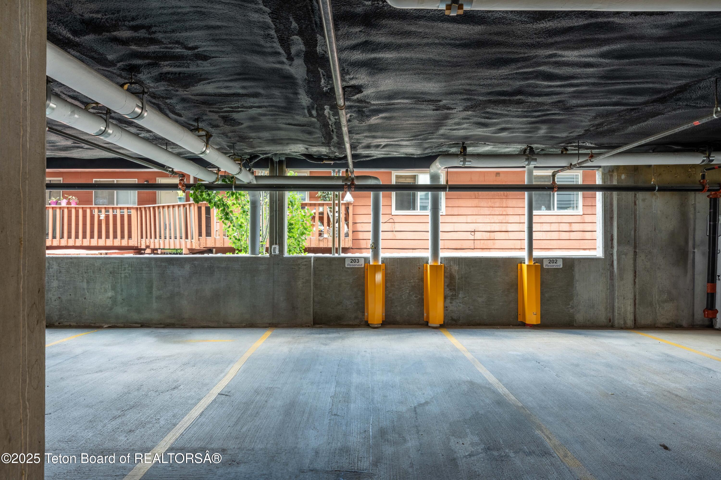 105 MERCILL Avenue, 203