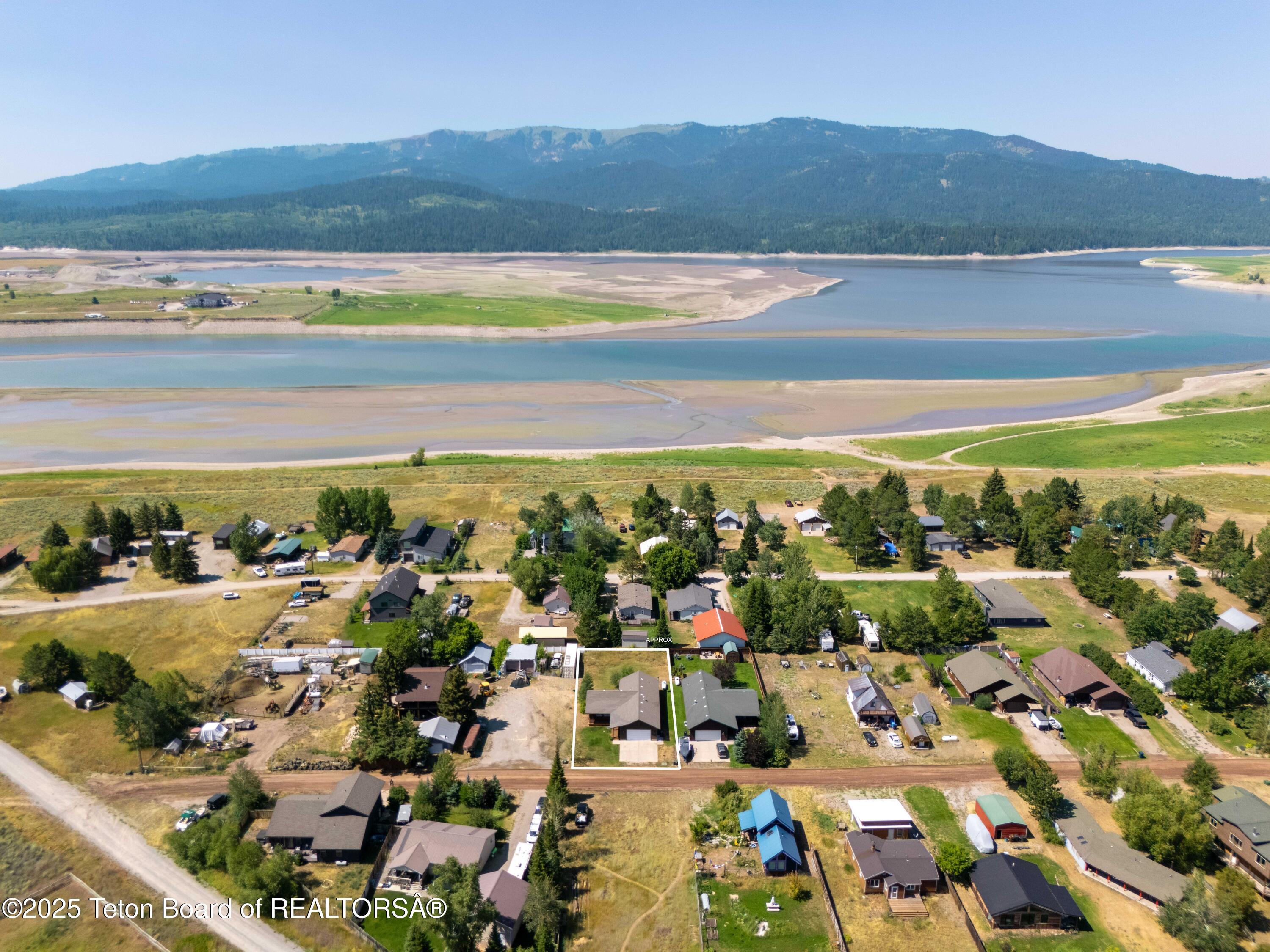 580 EAST COTTAGE Lane