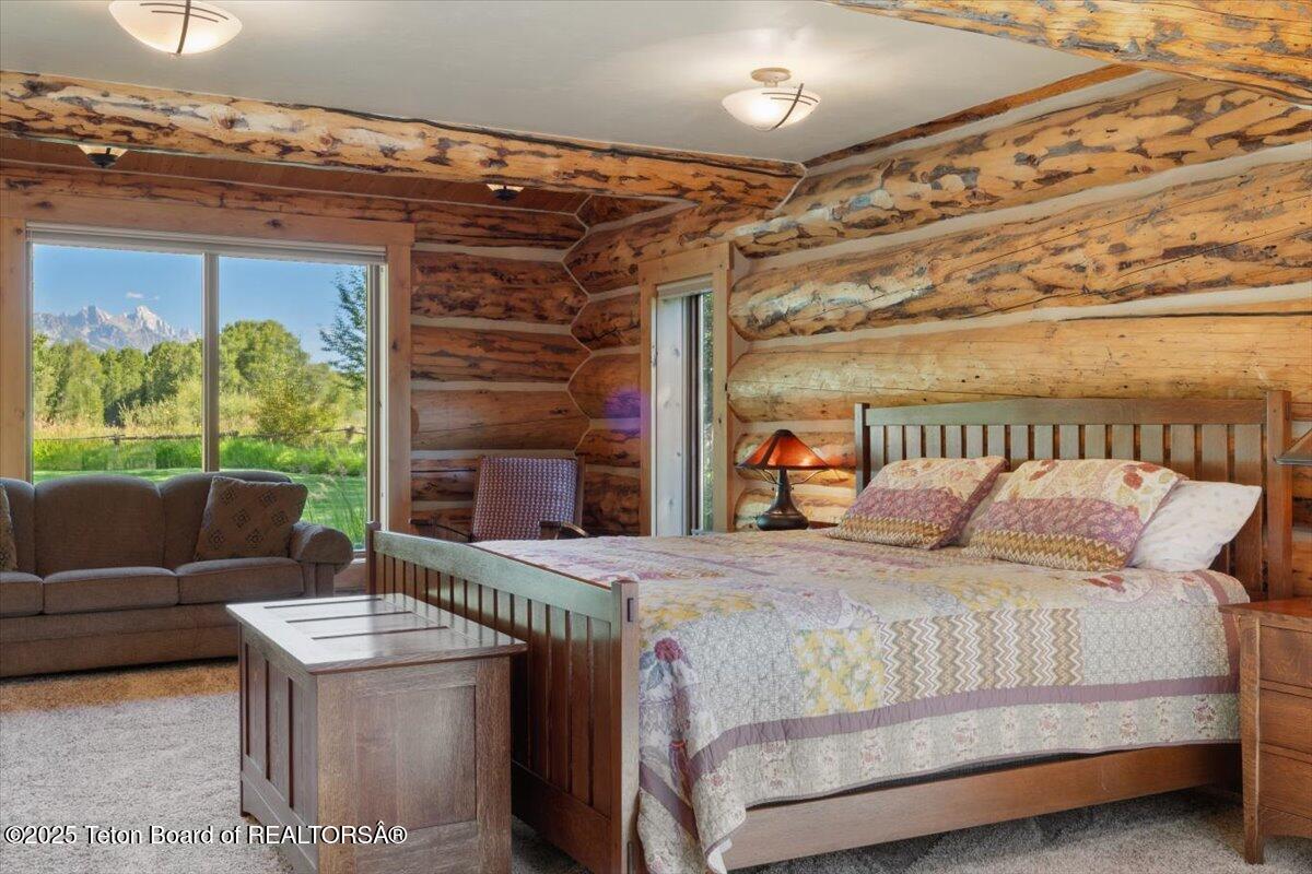 3932 W LINN RANCH Road