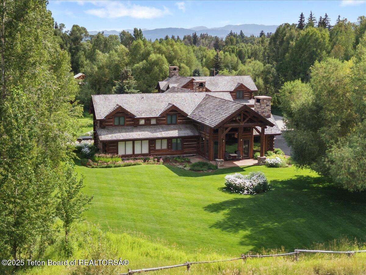3932 W LINN RANCH Road