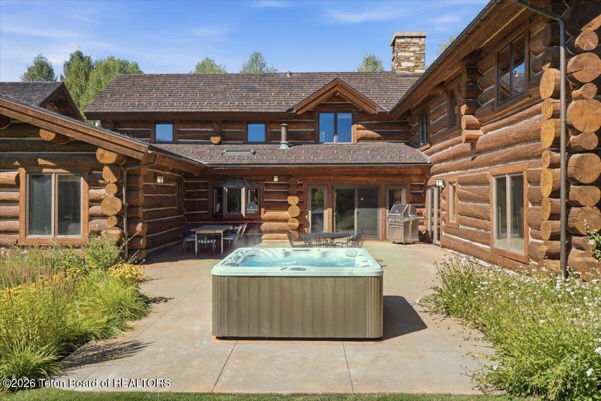 3932 W LINN RANCH Road