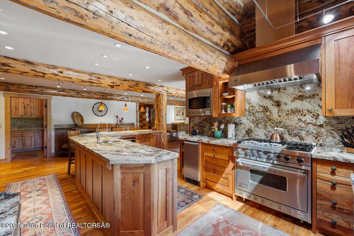 3932 W LINN RANCH Road