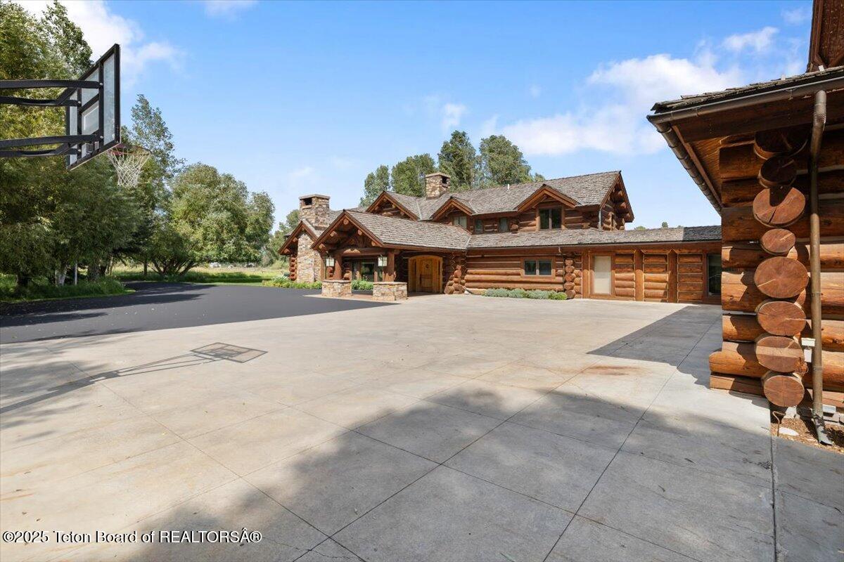 3932 W LINN RANCH Road