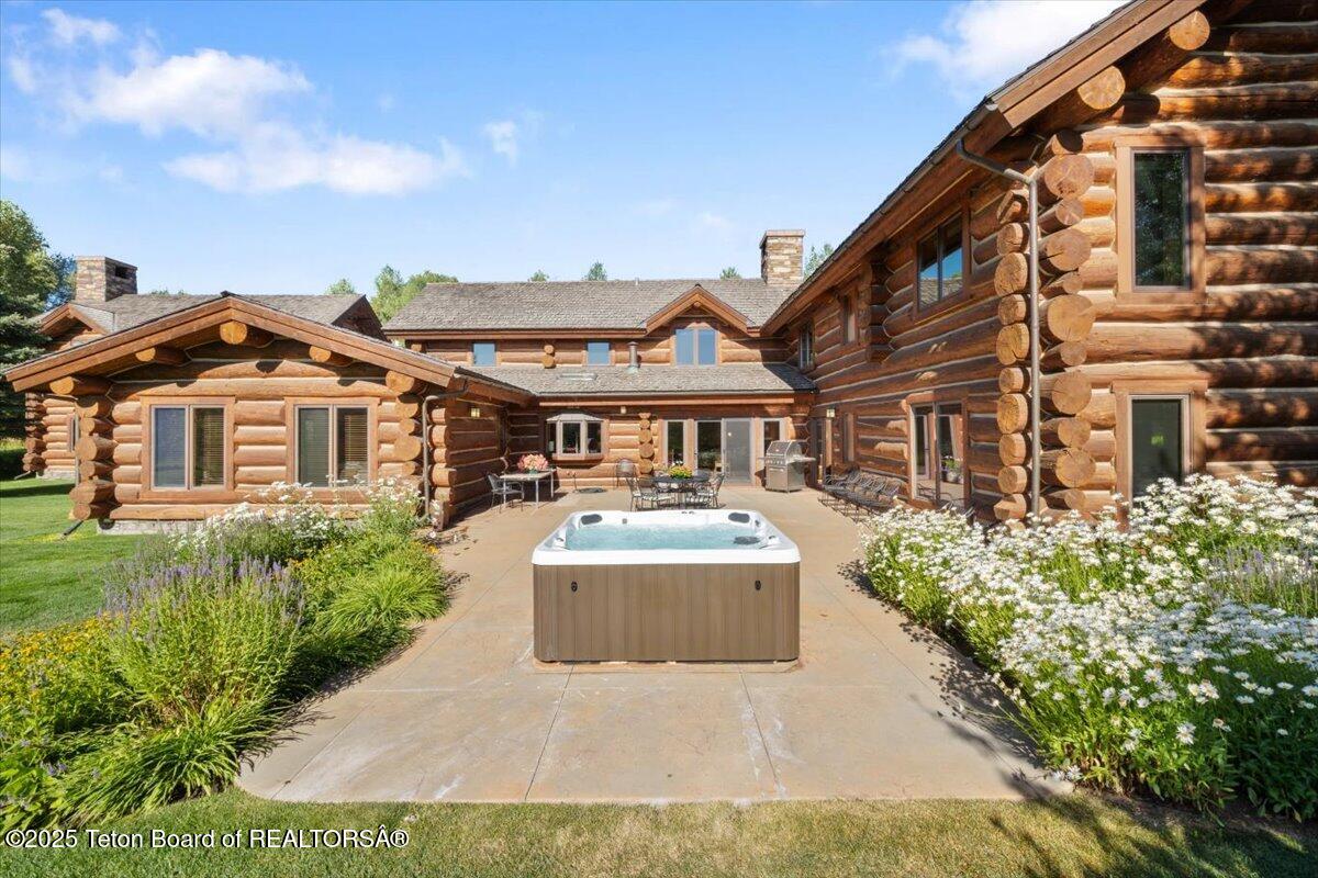 3932 W LINN RANCH Road