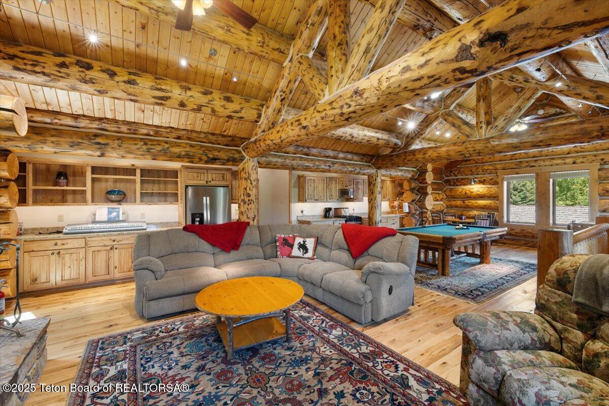 3932 W LINN RANCH Road