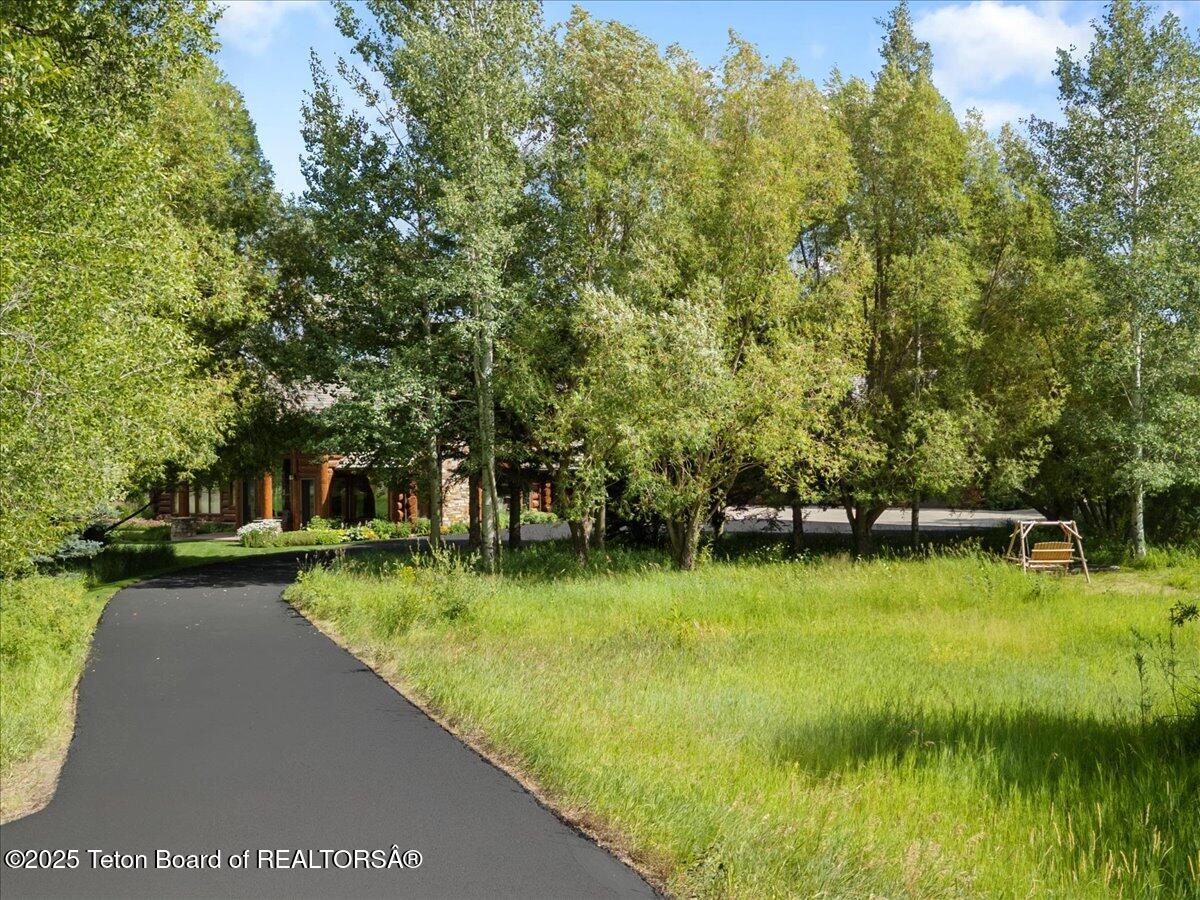 3932 W LINN RANCH Road