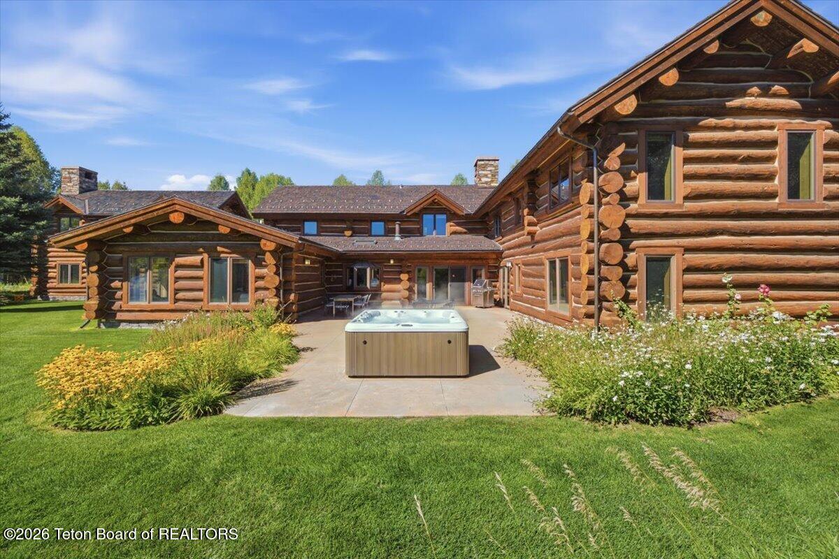 3932 W LINN RANCH Road