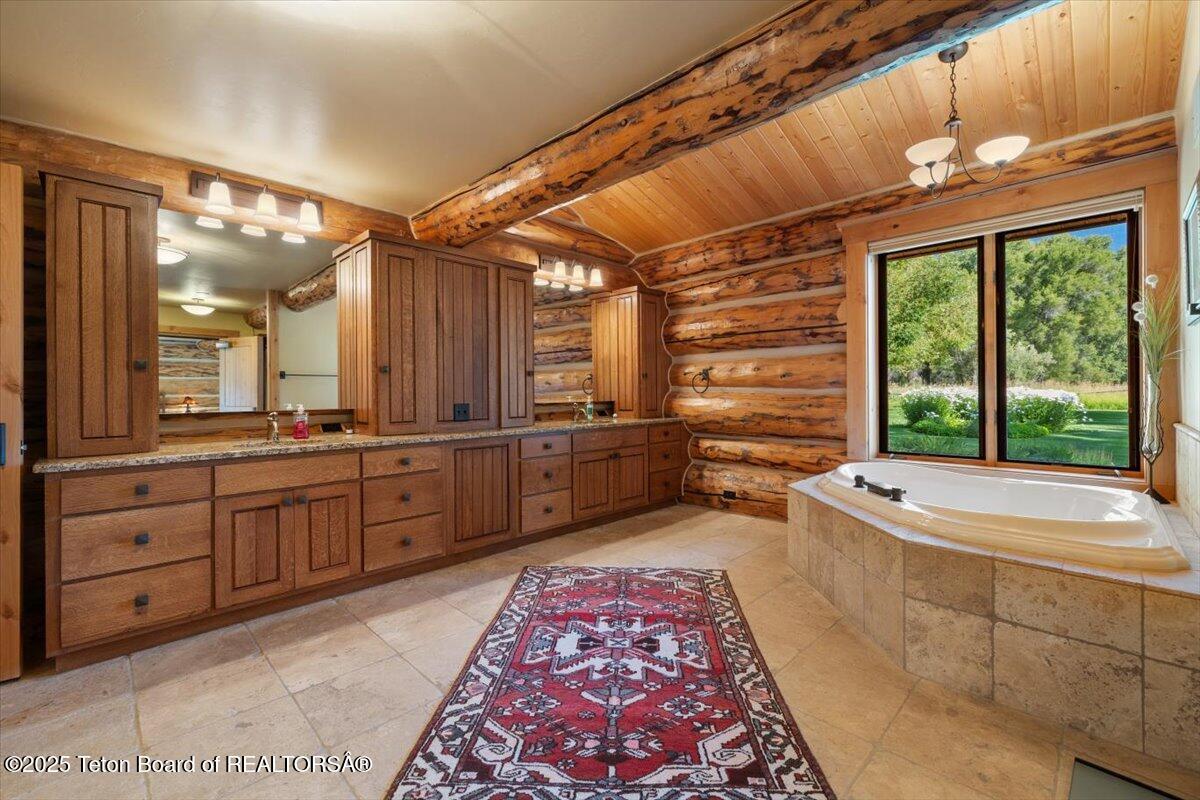 3932 W LINN RANCH Road