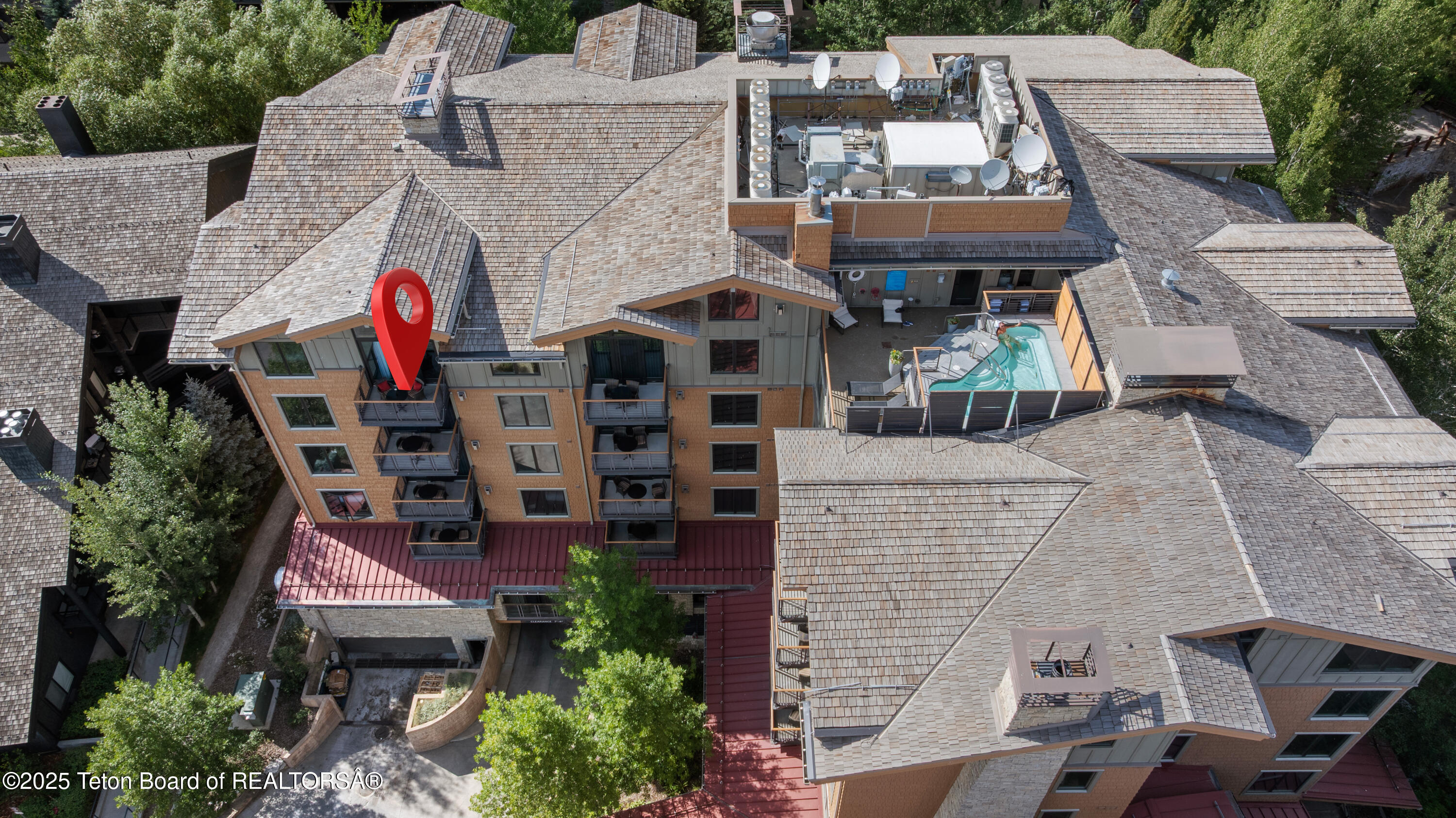 3335 W VILLAGE Drive, 523