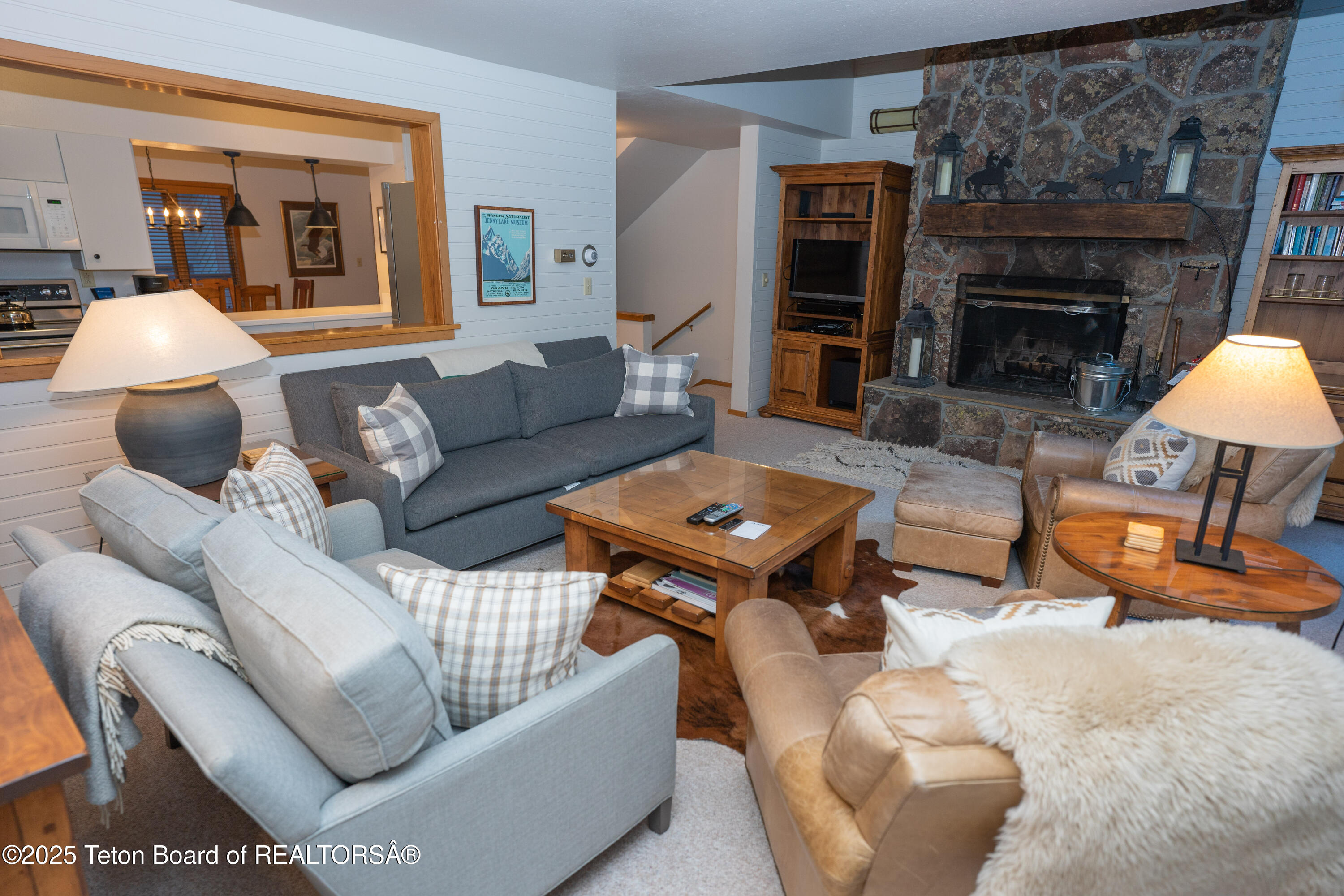 3675 W MICHAEL Drive, 9