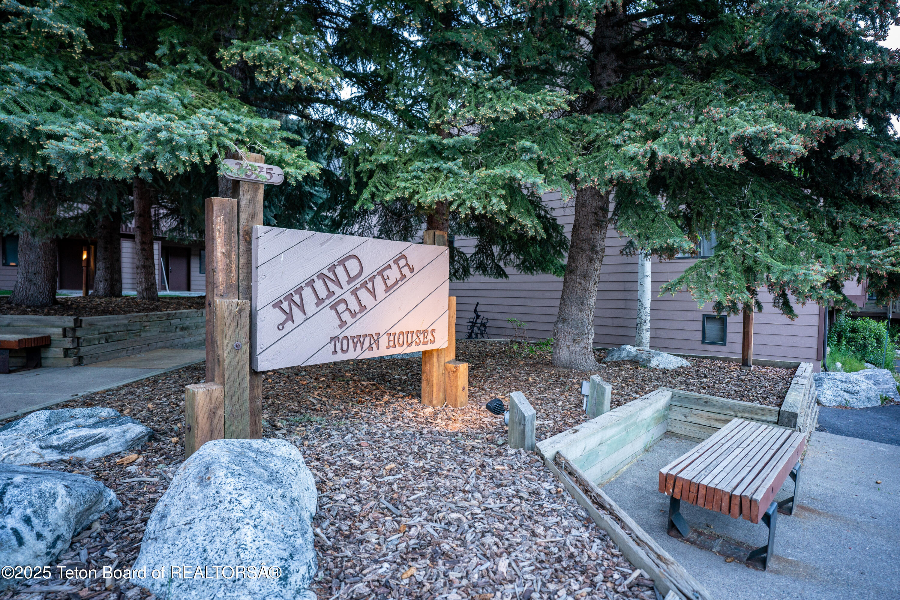 3675 W MICHAEL Drive, 9