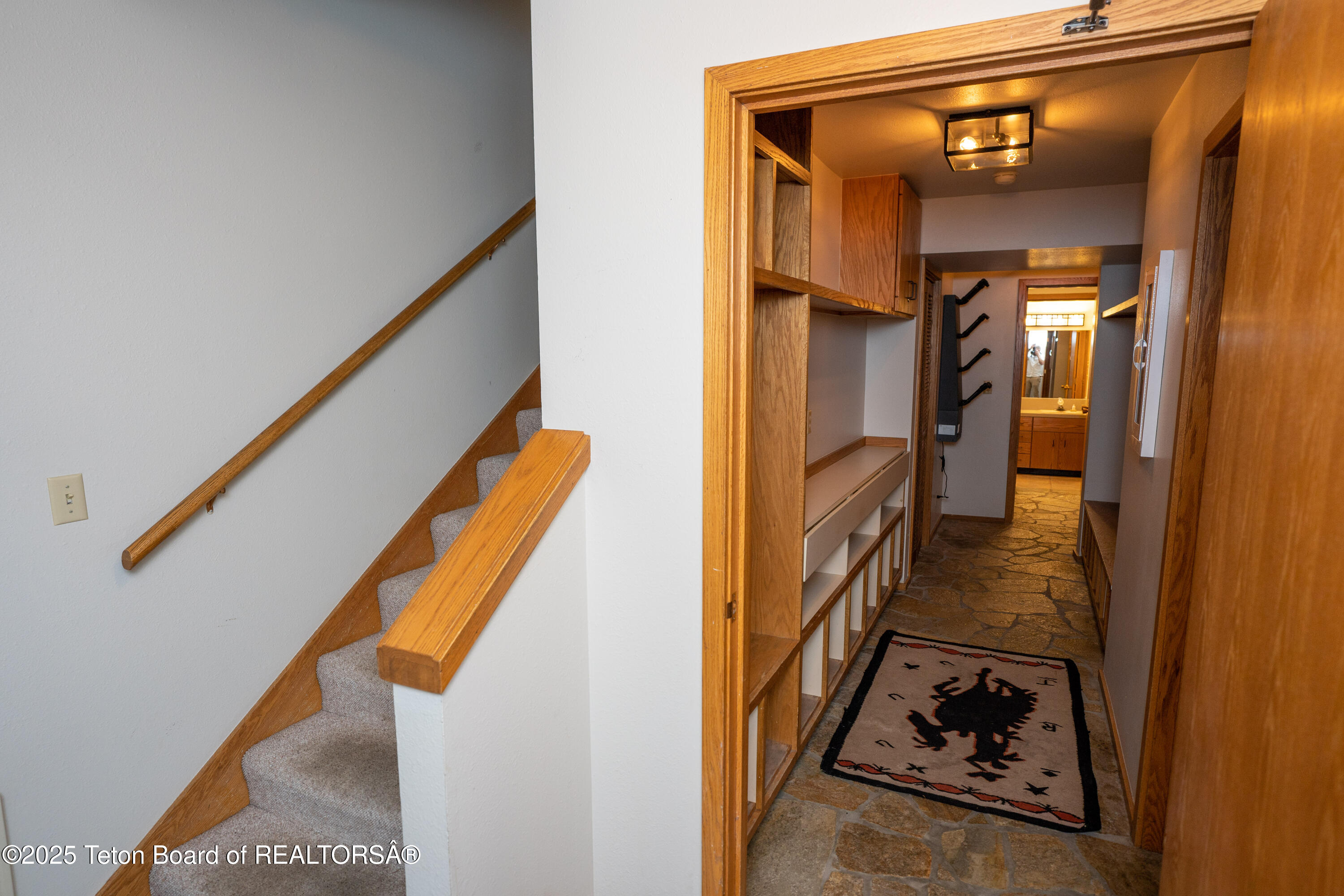 3675 W MICHAEL Drive, 9