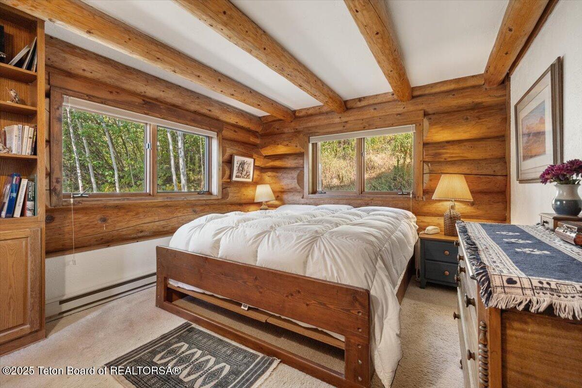 1035 E DEER CREEK Drive