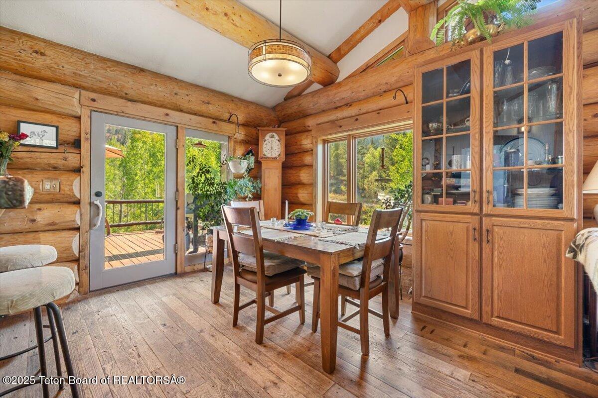 1035 E DEER CREEK Drive