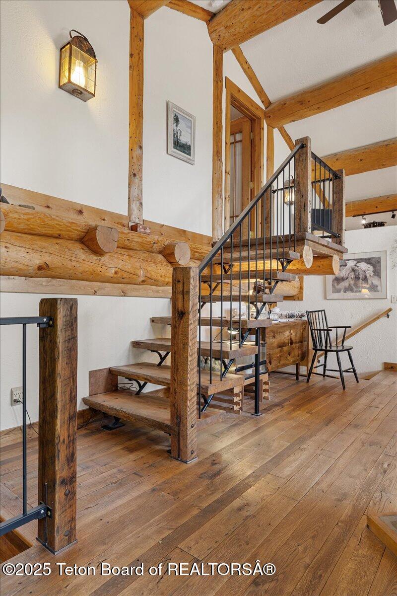 1035 E DEER CREEK Drive