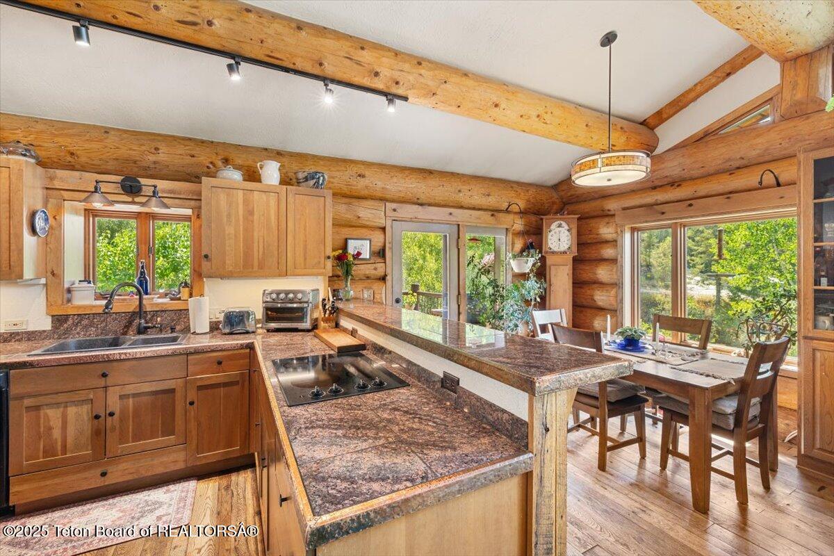 1035 E DEER CREEK Drive