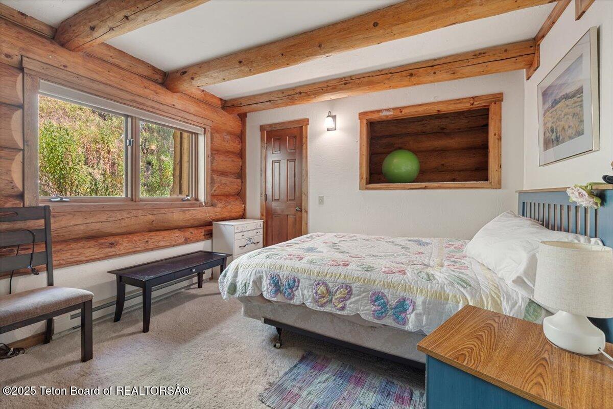 1035 E DEER CREEK Drive