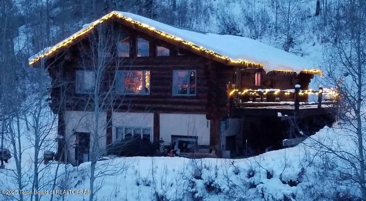 1035 E DEER CREEK Drive