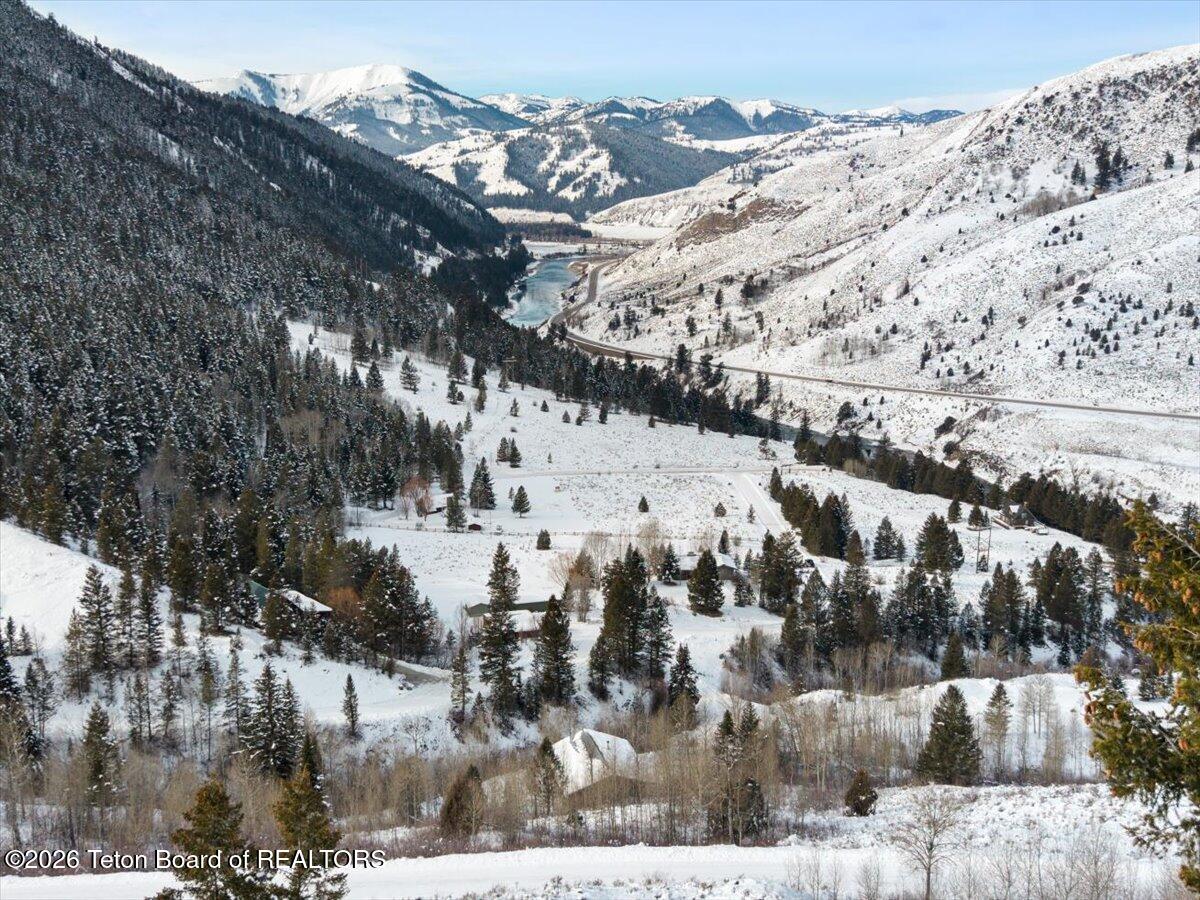 1035 E DEER CREEK Drive