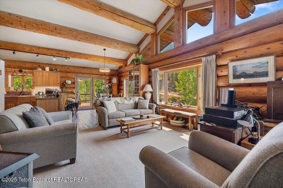 1035 E DEER CREEK Drive