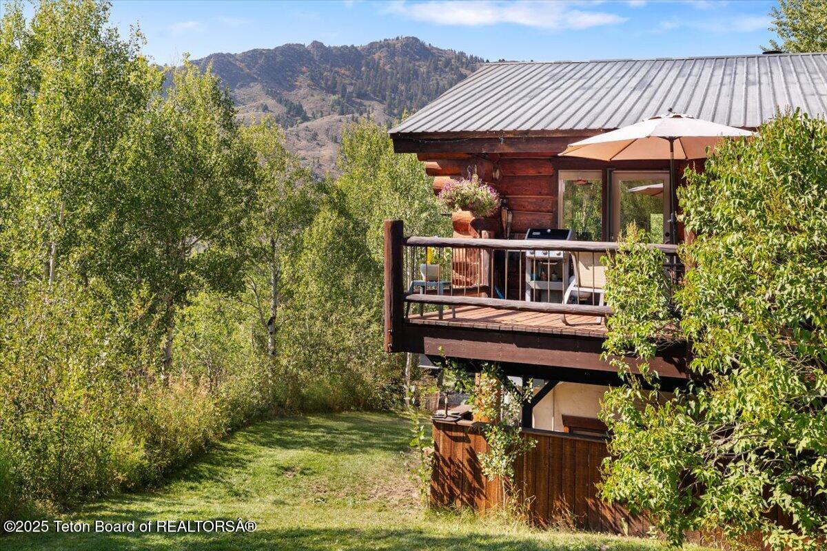 1035 E DEER CREEK Drive