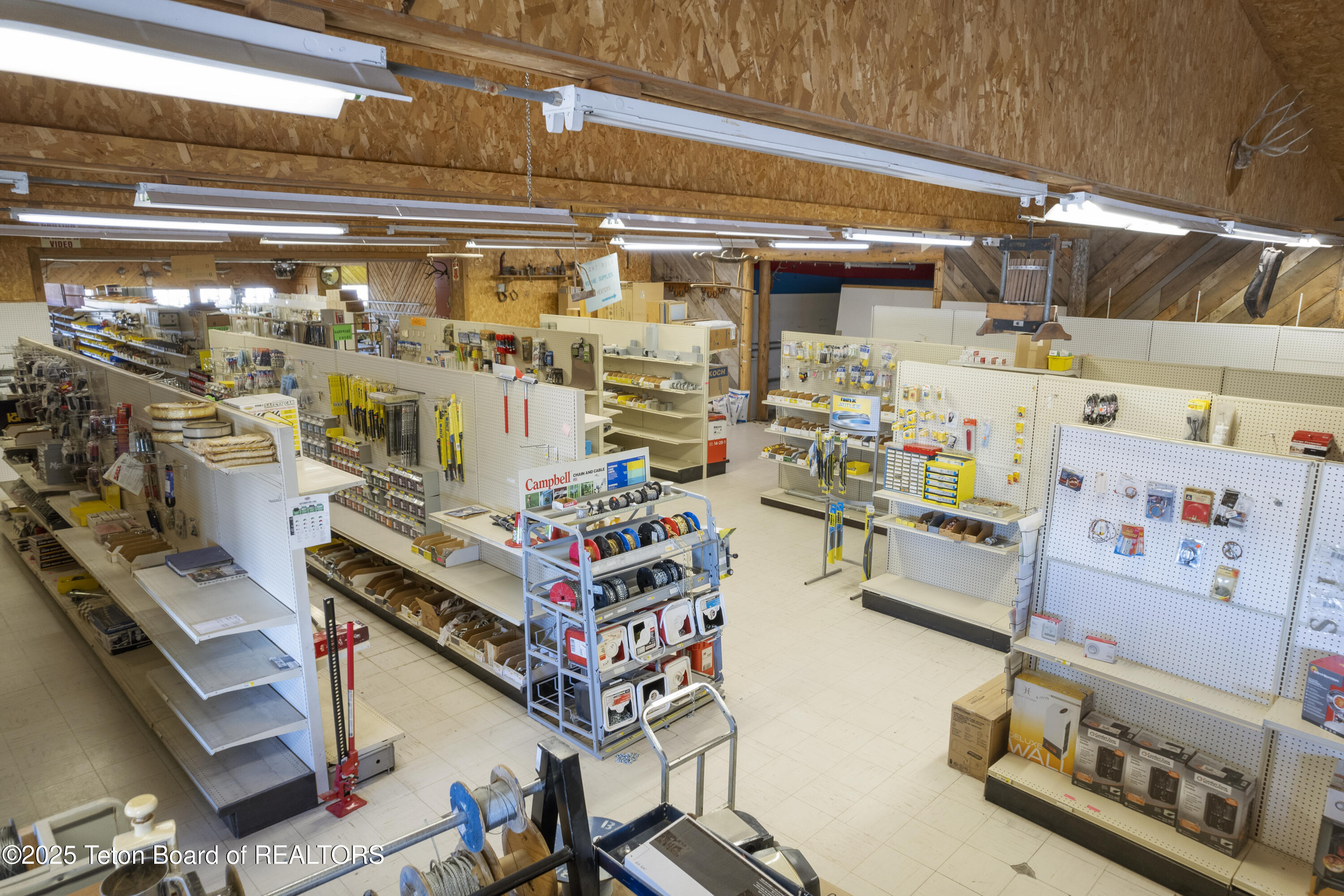 10652 US HIGHWAY 189