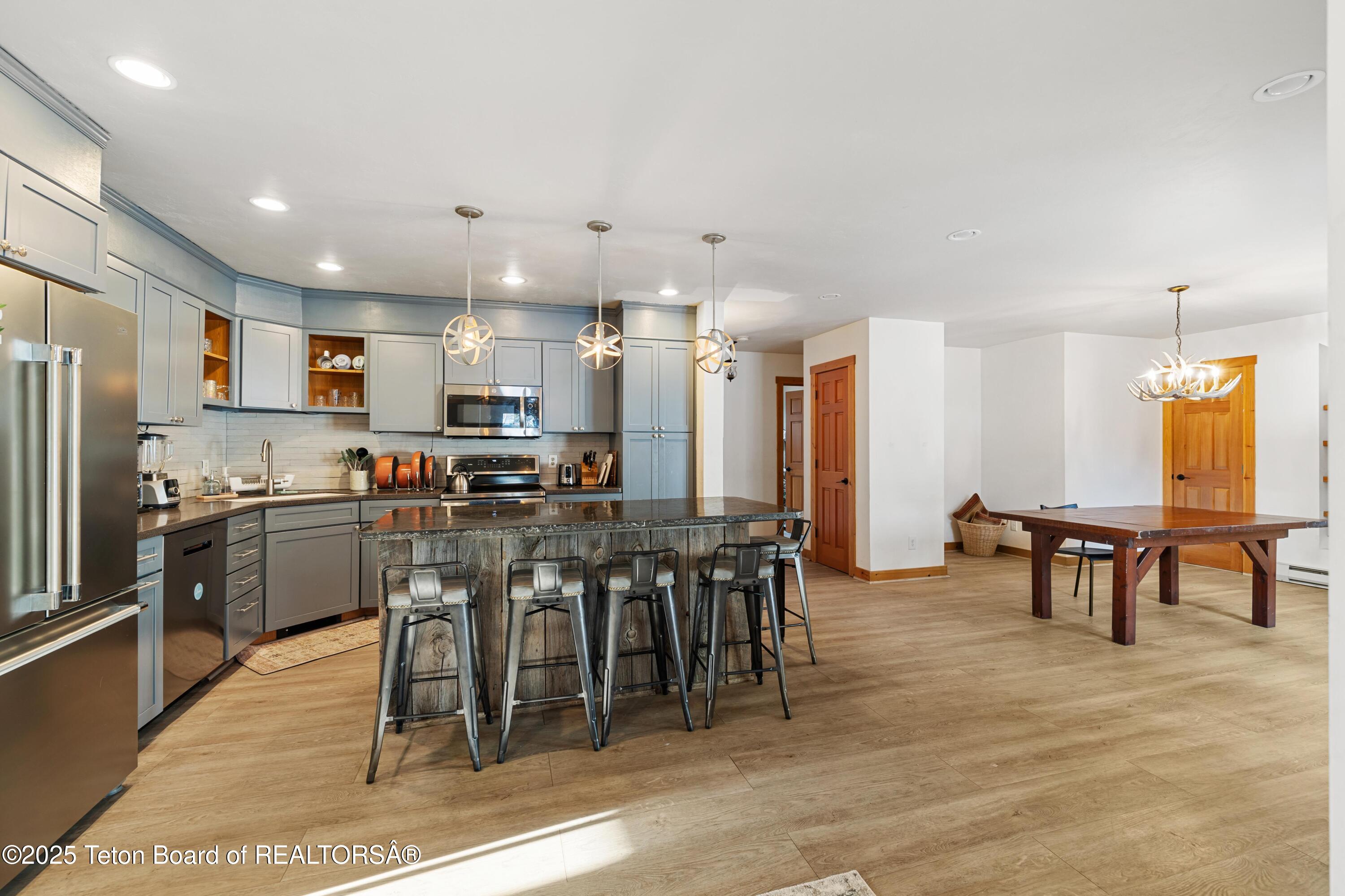 1185 W HAY SLED Drive