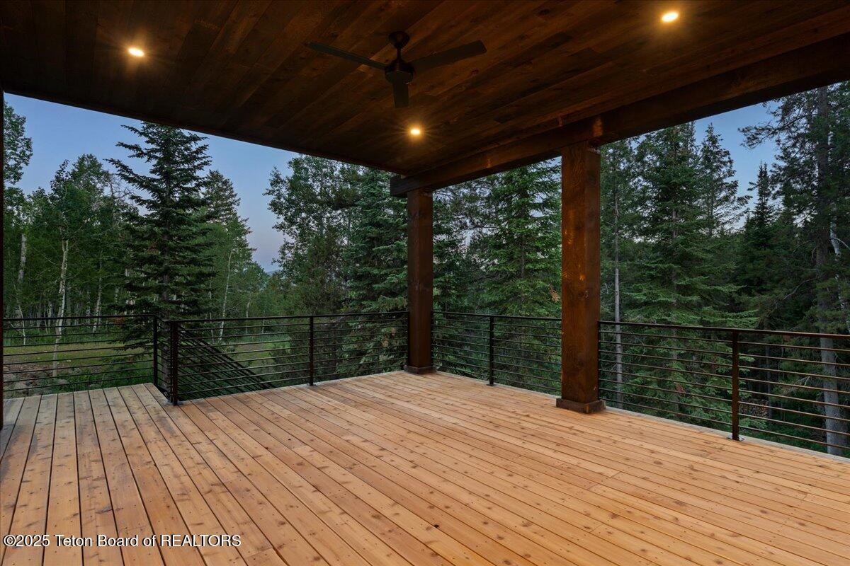 5727 FOREST RIDGE Road