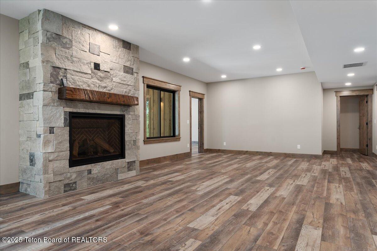 5727 FOREST RIDGE Road