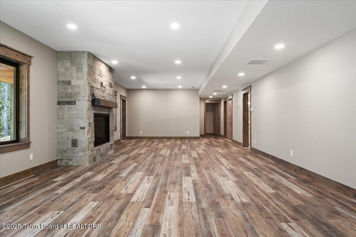 5727 FOREST RIDGE Road