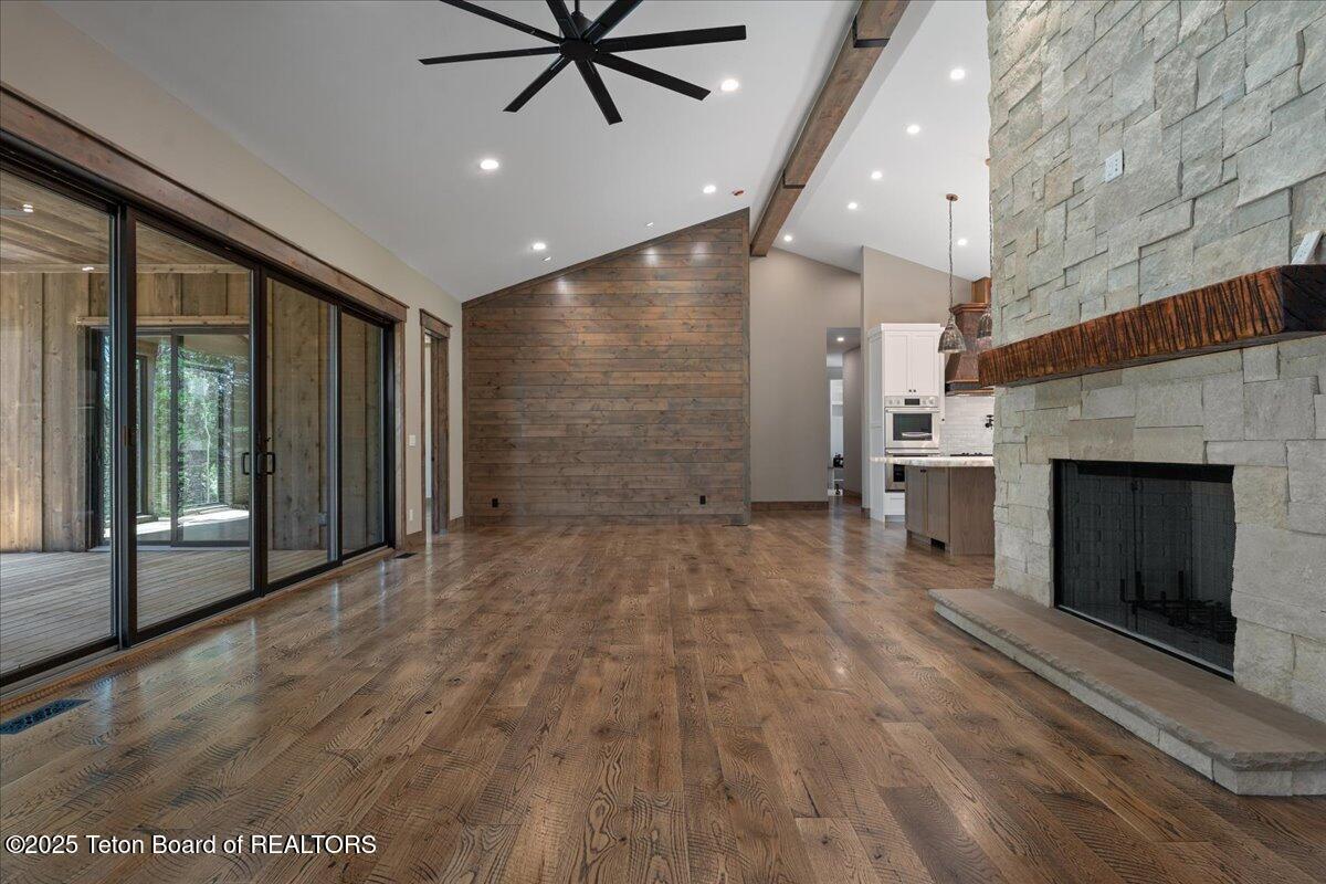 5727 FOREST RIDGE Road