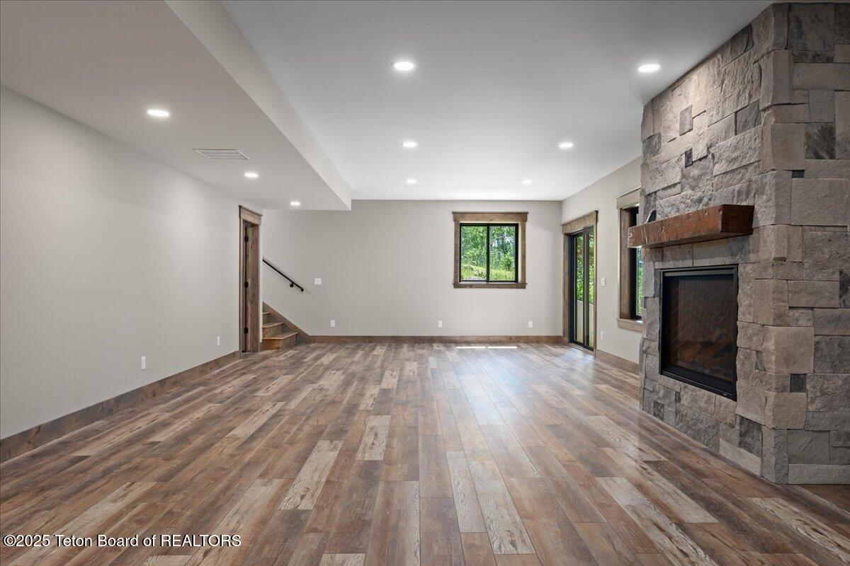 5727 FOREST RIDGE Road