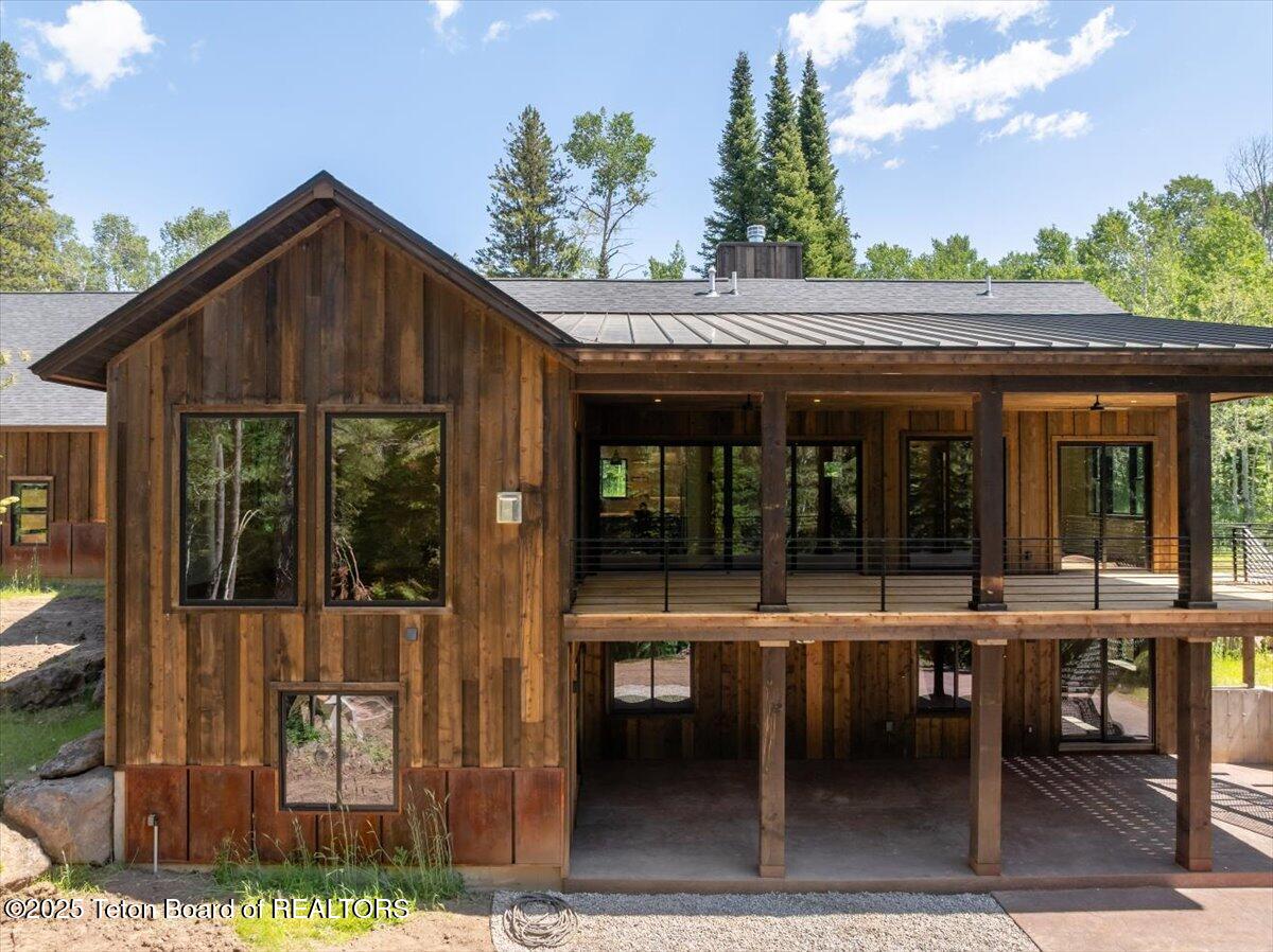 5727 FOREST RIDGE Road