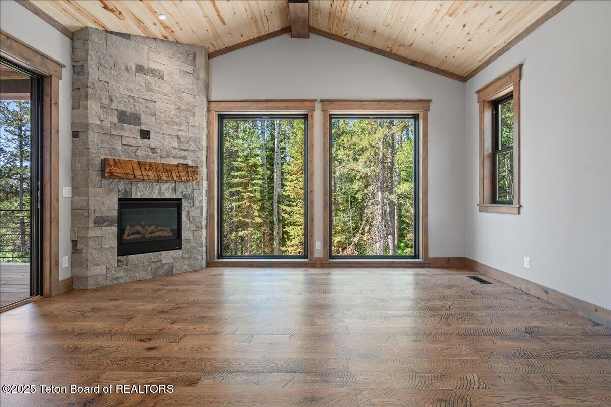 5727 FOREST RIDGE Road