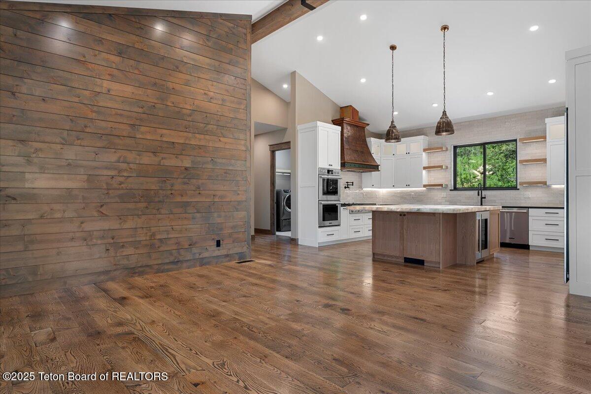 5727 FOREST RIDGE Road