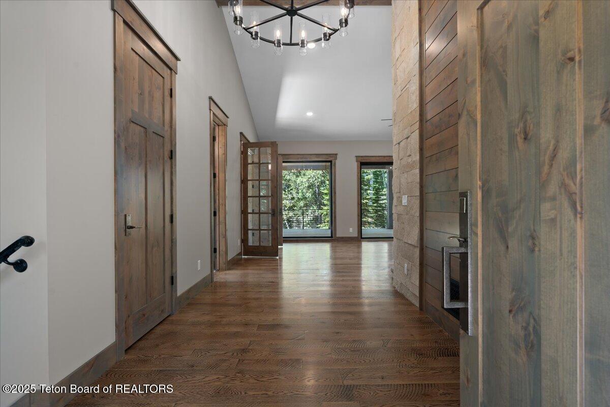 5727 FOREST RIDGE Road