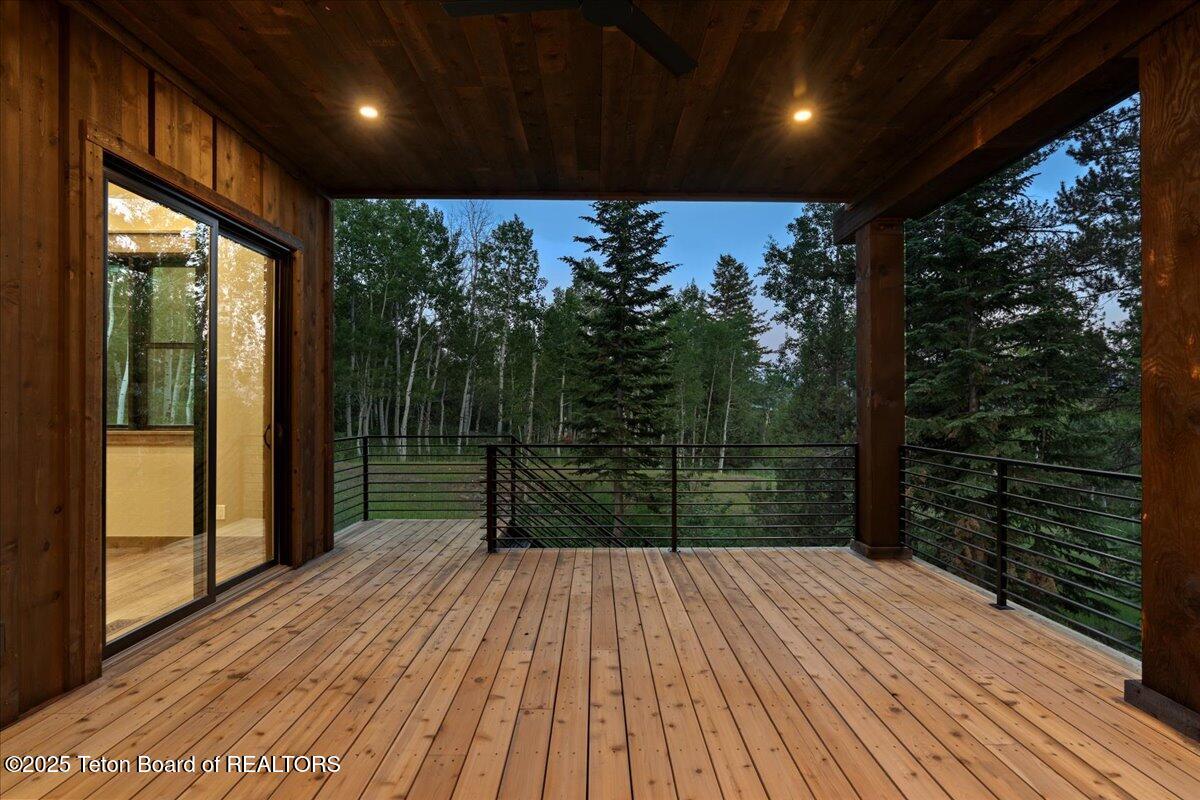 5727 FOREST RIDGE Road