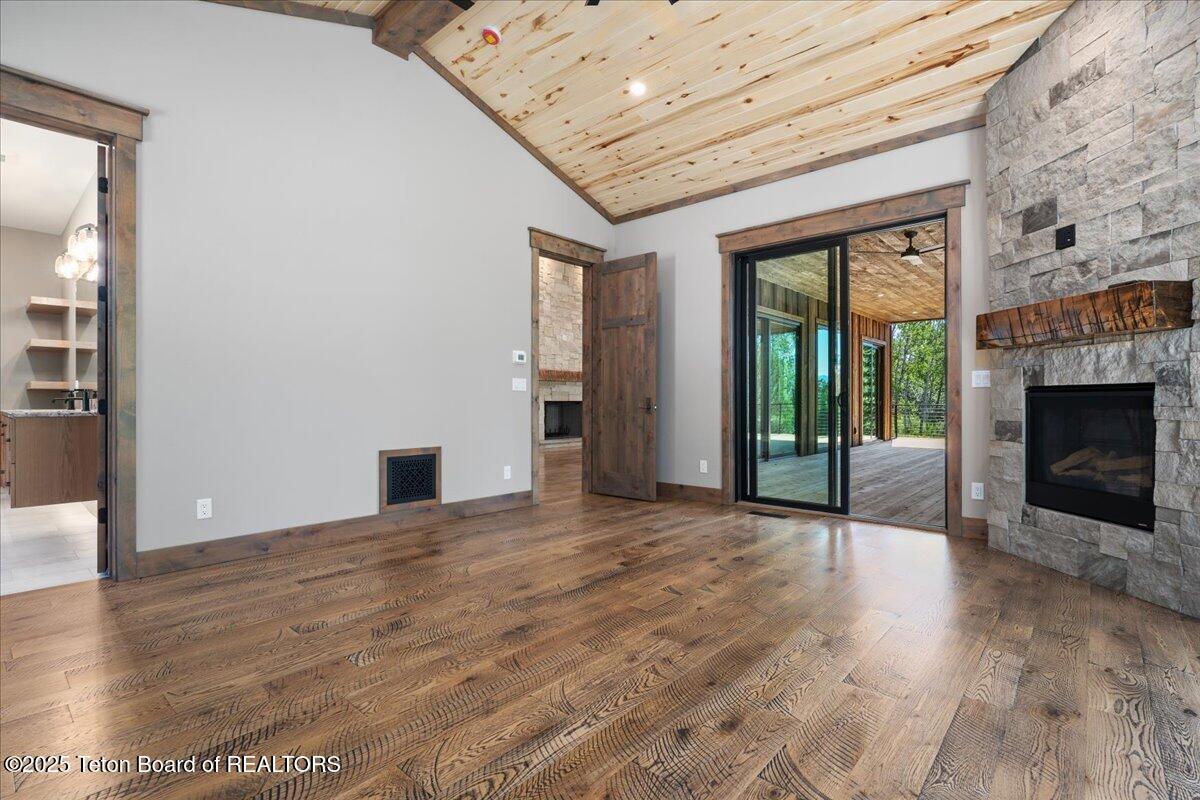 5727 FOREST RIDGE Road